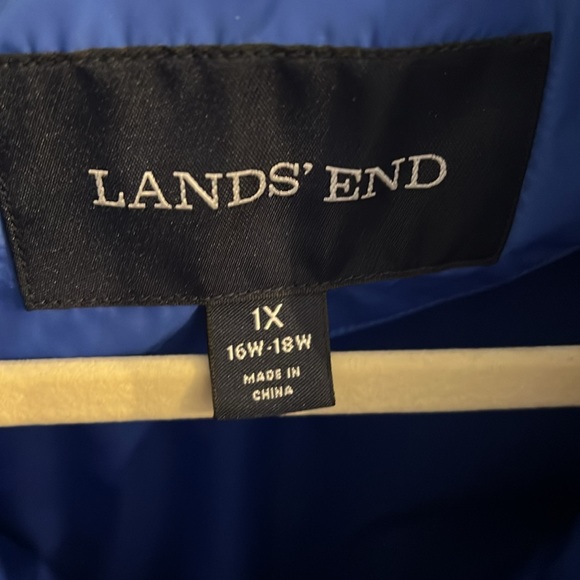Land’s End Puffy Vest EEEUC - Picture 2 of 11